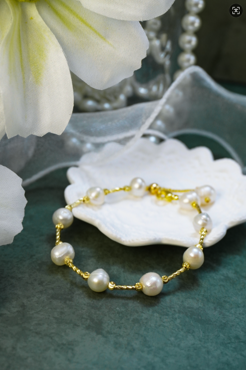 Handmade Irregular Freshwater Pearl Bracelet, Twisted 14K Gold Plated Chain Baroque Pearl Bracelet for Women