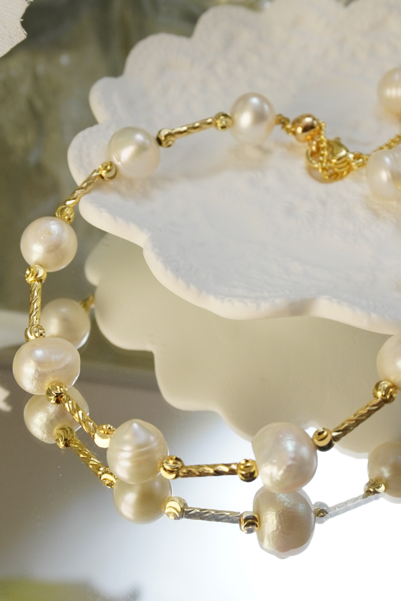 Handmade Irregular Freshwater Pearl Bracelet, Twisted 14K Gold Plated Chain Baroque Pearl Bracelet for Women