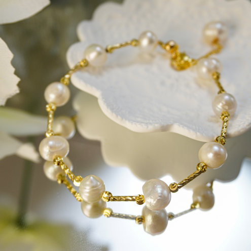 Handmade Irregular Freshwater Pearl Bracelet, Twisted 14K Gold Plated Chain Baroque Pearl Bracelet for Women