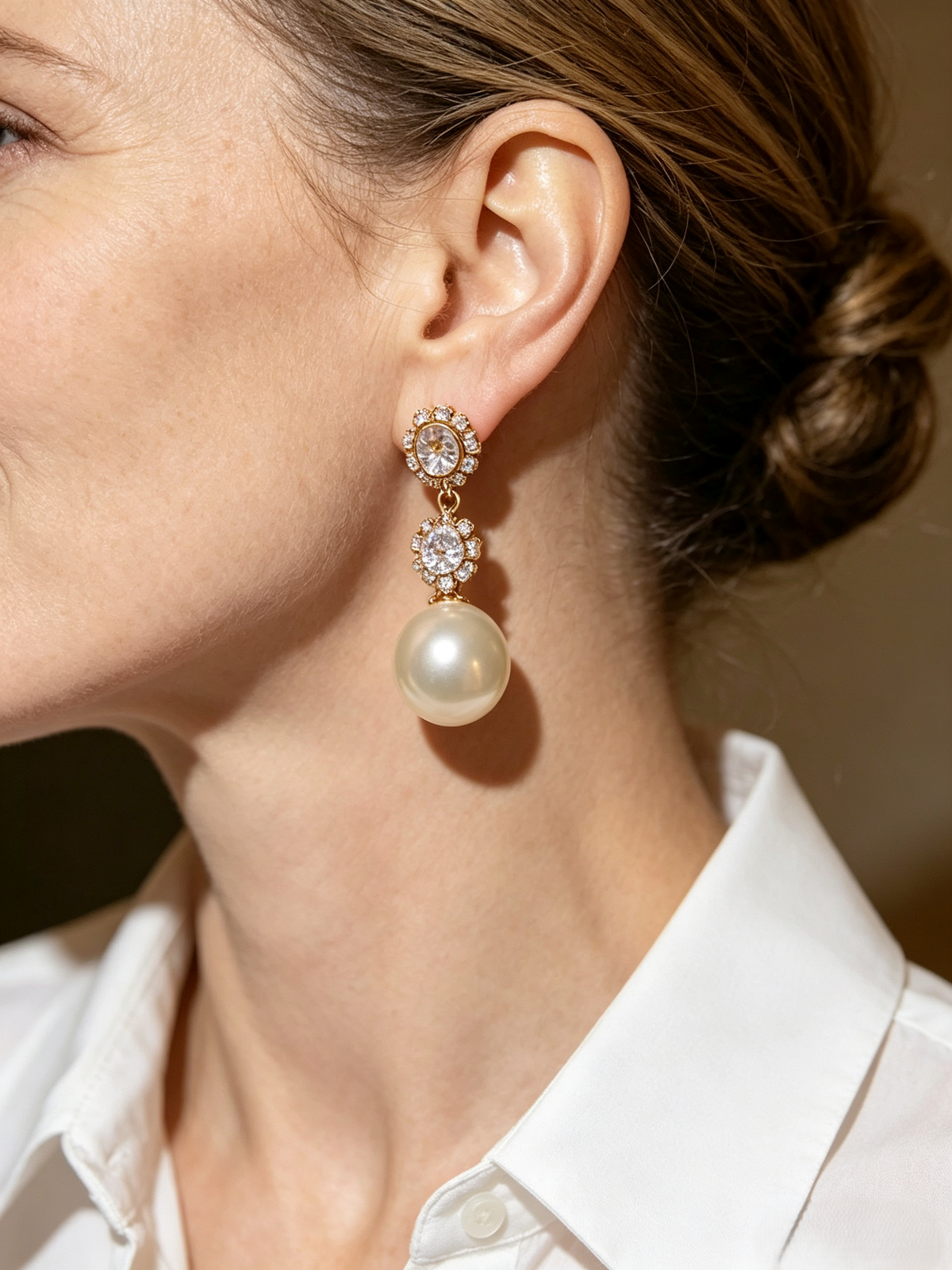 French Vintage‑Inspired Crystal Halo Drop Earrings, Elegant Round Pearl Dangle Earrings for Women