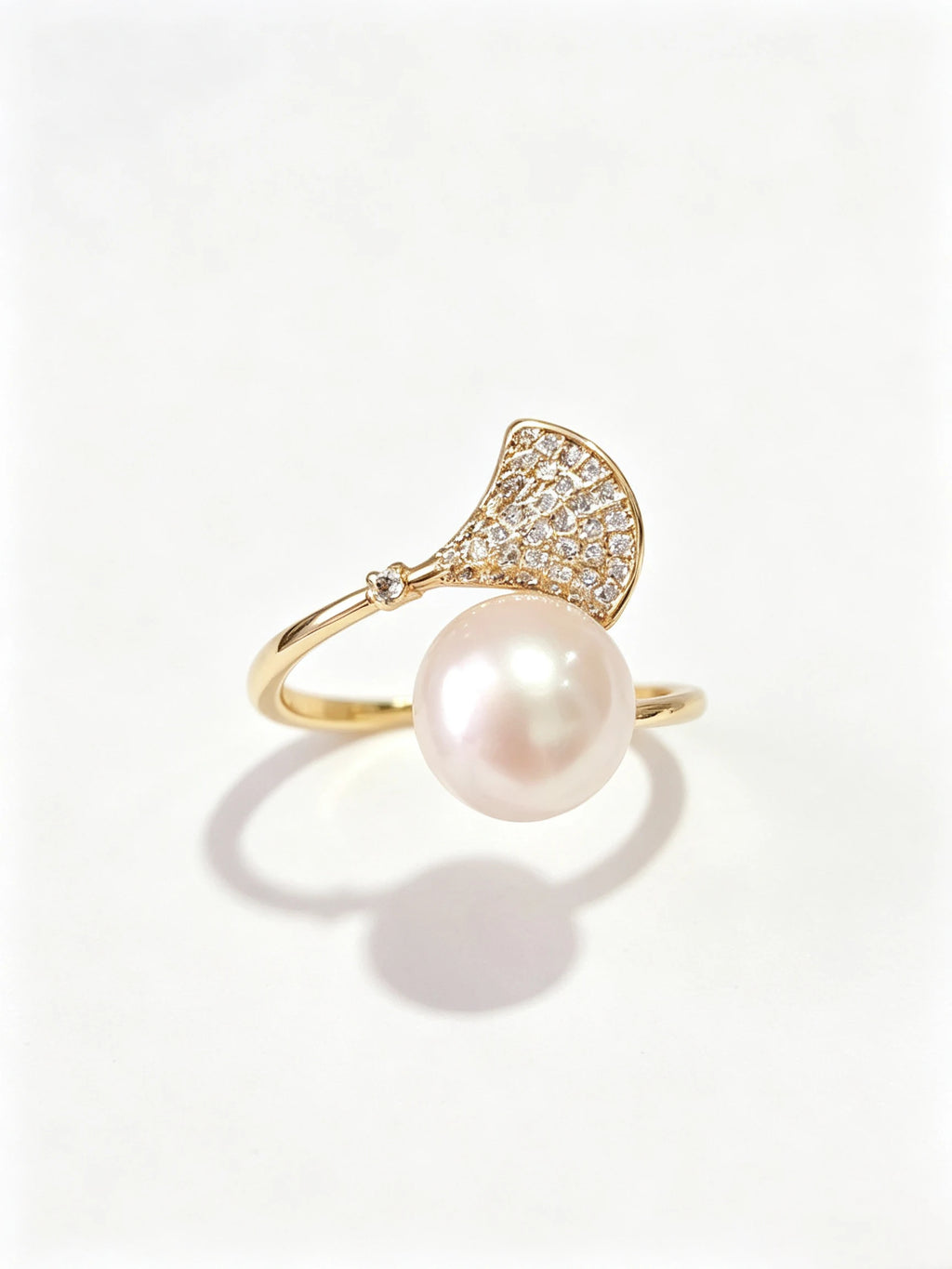 Open Adjustable Natural Freshwater Pearl Ring, Pave‑Set Fan‑Shaped Statement Ring for Women