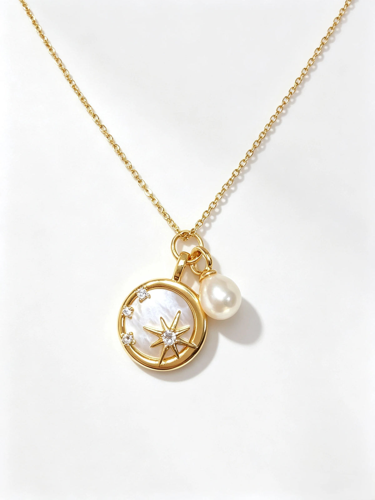 Star Motif Mother‑of‑Pearl Coin Pendant Necklace, Natural Freshwater Pearl Drop Necklace for Women
