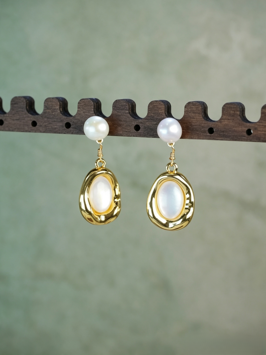 Gold Oval Mother-of-Pearl Freshwater Pearl Drop Earrings, Handmade Vintage Dangle Earrings for Mature Women