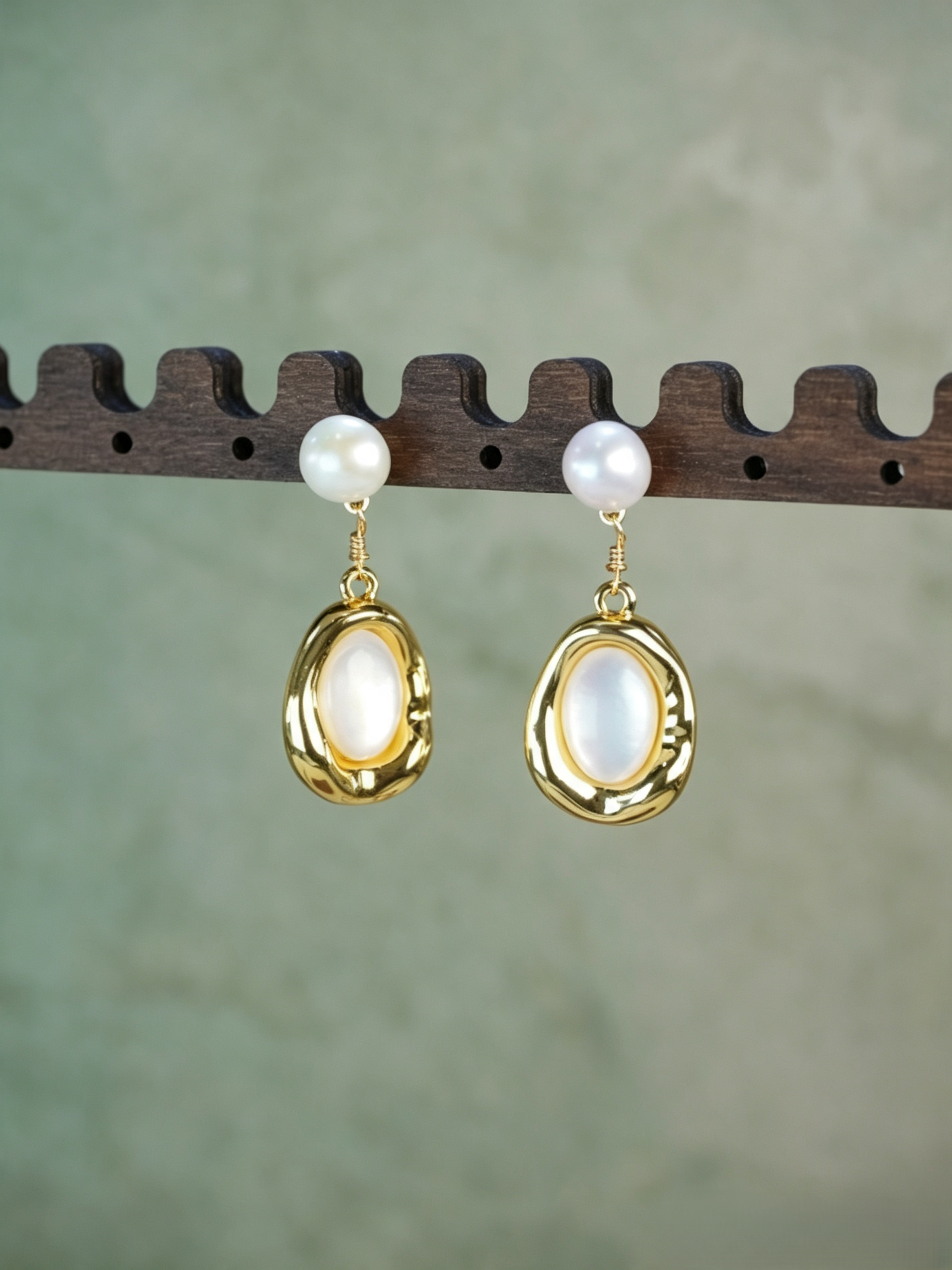 Gold Oval Mother-of-Pearl Freshwater Pearl Drop Earrings, Handmade Vintage Dangle Earrings for Mature Women