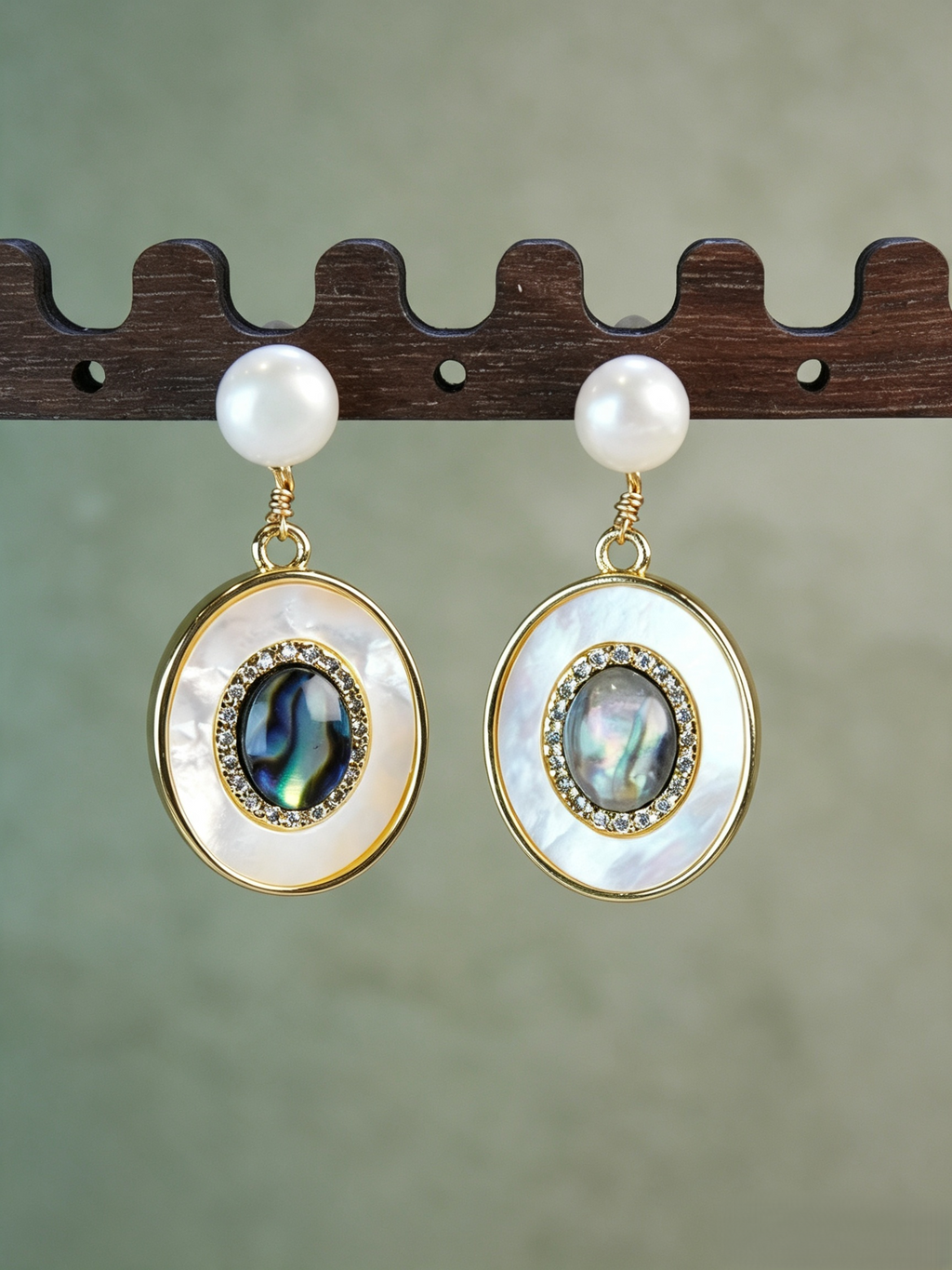 Layered Oval Abalone & Mother-of-Pearl Freshwater Pearl Drop Earrings, Vintage Gold Dangle Earrings for Women