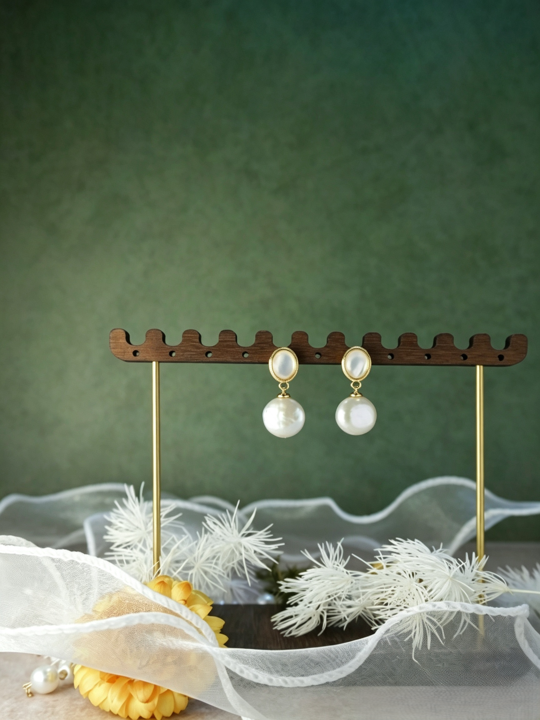 Vintage Beaded Frame Oval Mother-of-Pearl Baroque Pearl Drop Earrings, Handmade Gold Dangle Earrings for Women