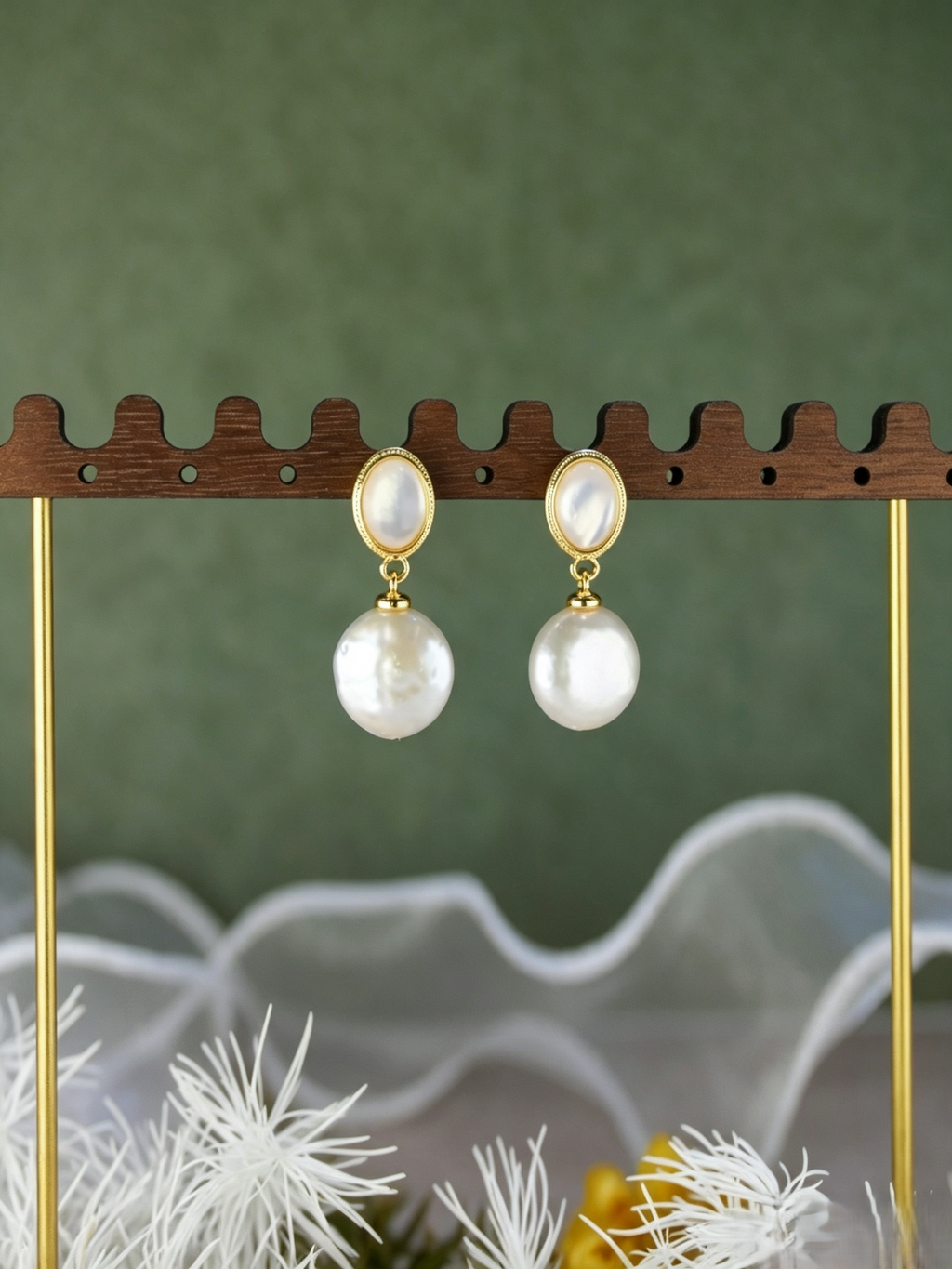 Vintage Beaded Frame Oval Mother-of-Pearl Baroque Pearl Drop Earrings, Handmade Gold Dangle Earrings for Women