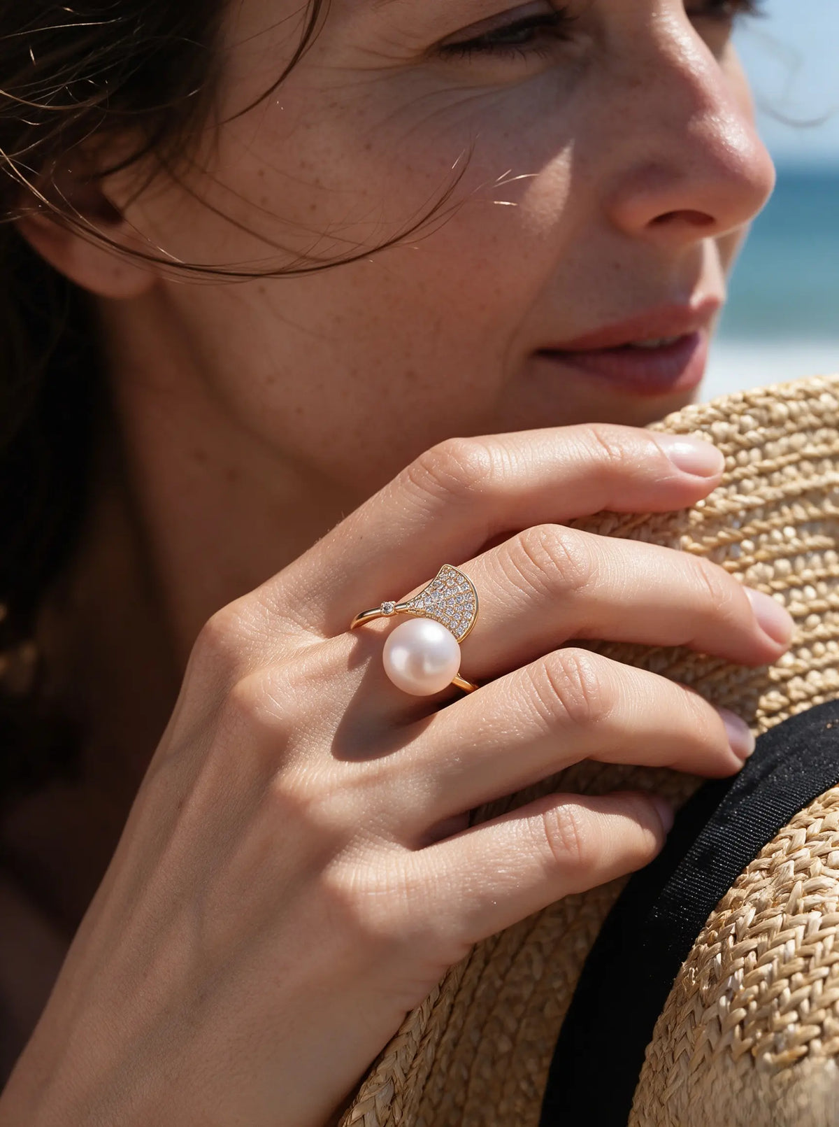 Open Adjustable Natural Freshwater Pearl Ring, Pave‑Set Fan‑Shaped Statement Ring for Women