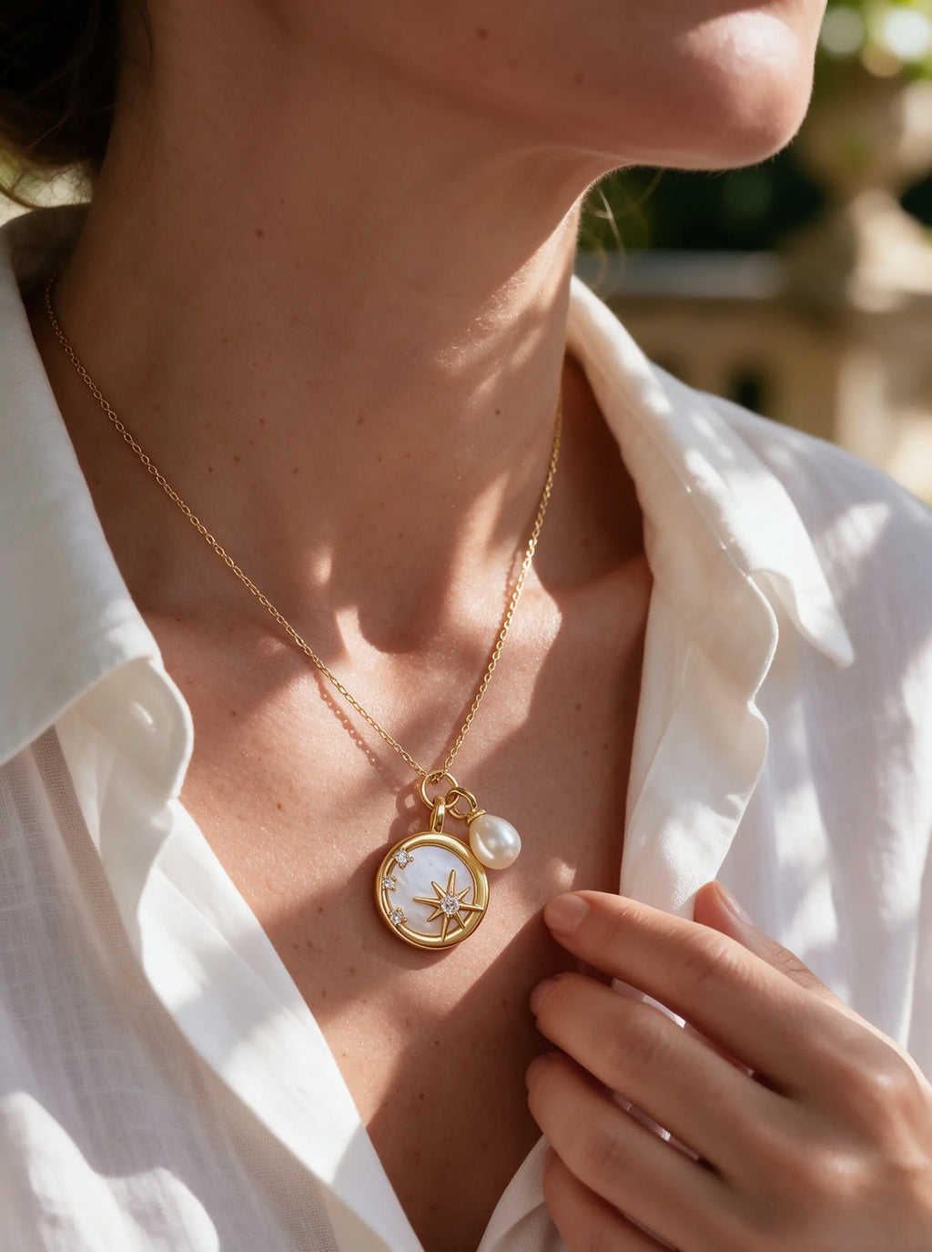 Star Motif Mother‑of‑Pearl Coin Pendant Necklace, Natural Freshwater Pearl Drop Necklace for Women
