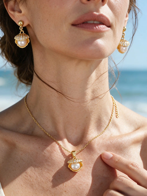 18K Gold Plated Natural Freshwater Pearl Shell Jewelry Set, Sophisticated Zircon‑Encrusted Pendant & Earring Set for Women